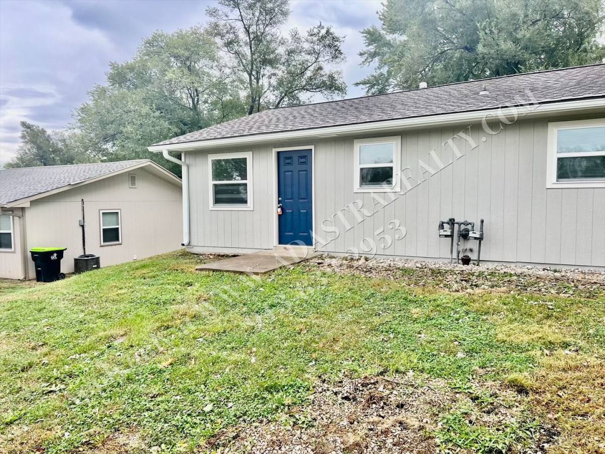 Apartment for rent at 6003 E 151st Terrace, Grandview, MO 64030