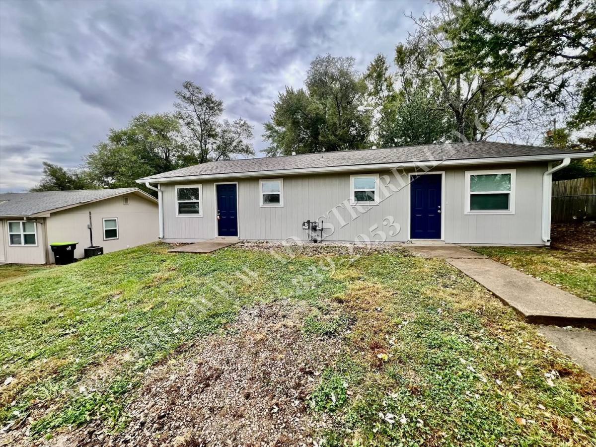 Apartment for rent at 6003 E 151st Terrace, Grandview, MO 64030