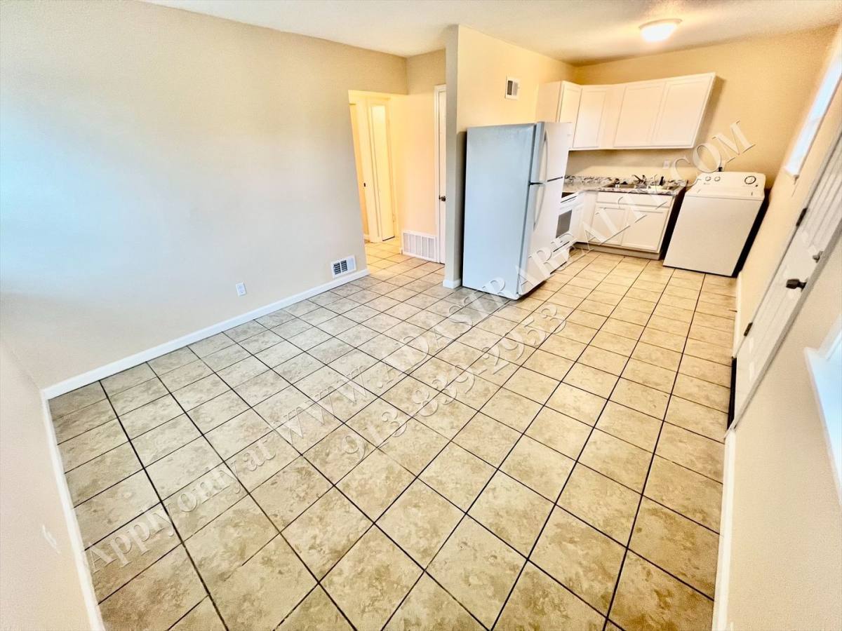 Apartment for rent at 6003 E 151st Terrace, Grandview, MO 64030
