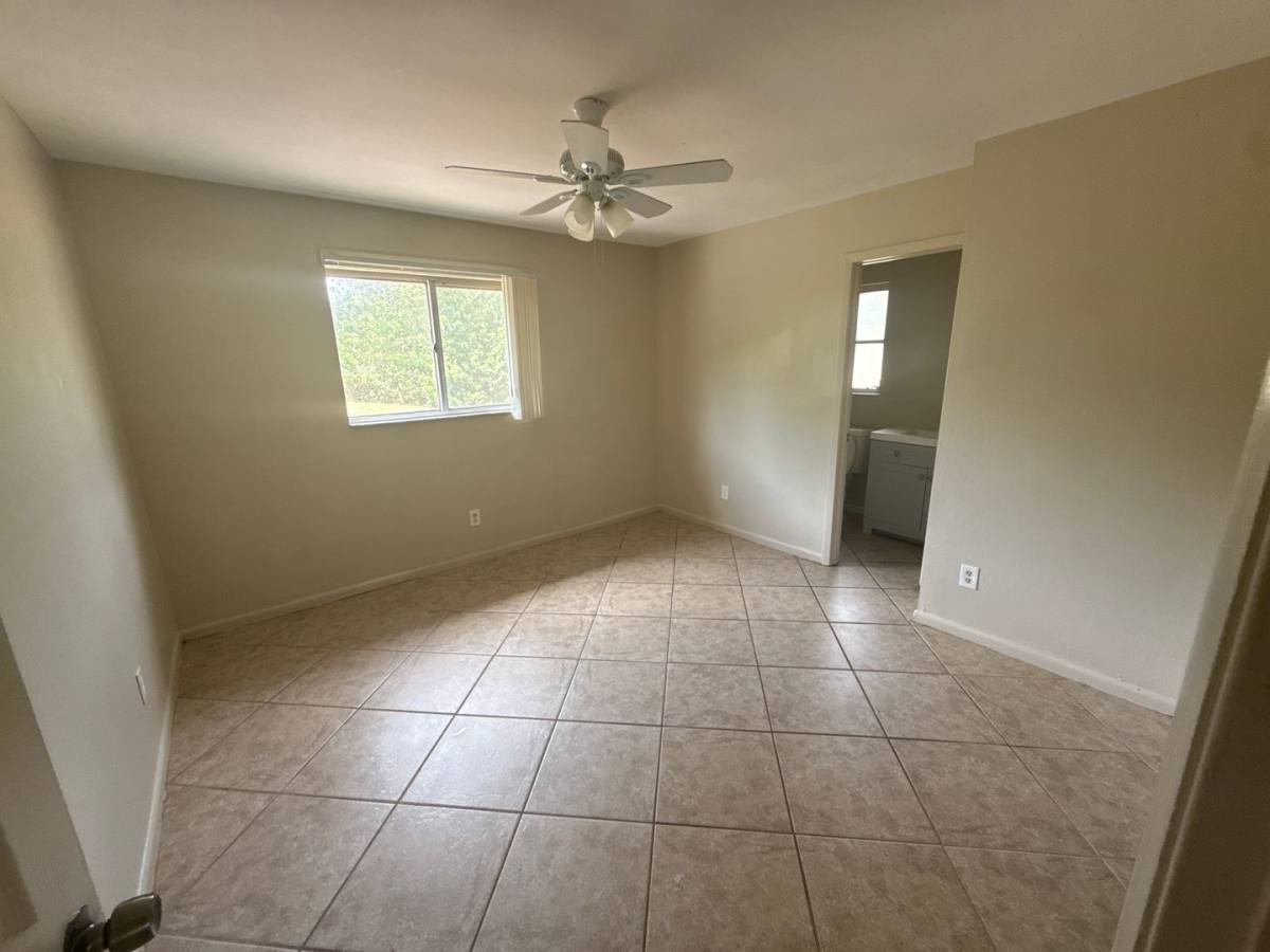 Apartment for rent at 4120 Pine Drop Lane, North Fort Myers, FL 33917