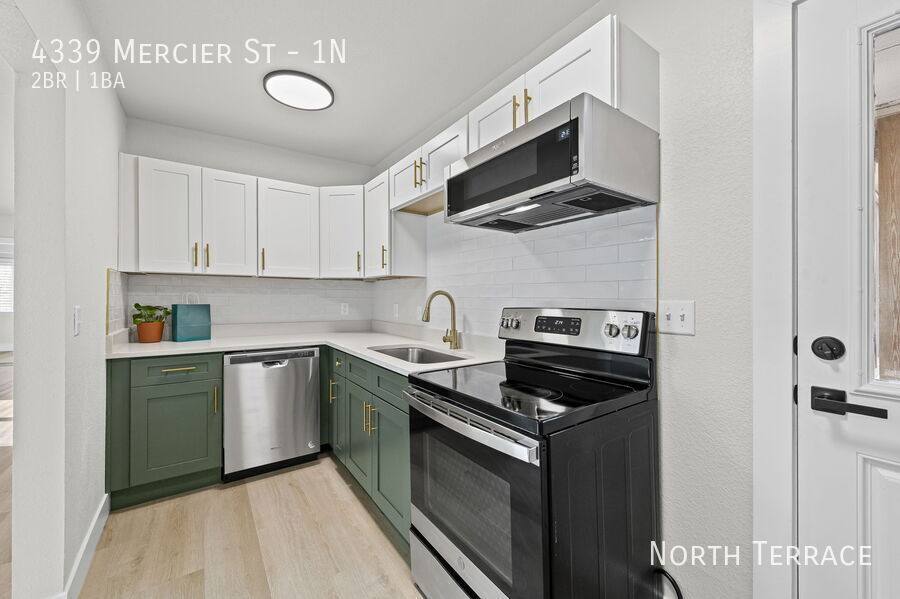 Apartment for rent at 4339 Mercier St #2N, Kansas City, MO 64111