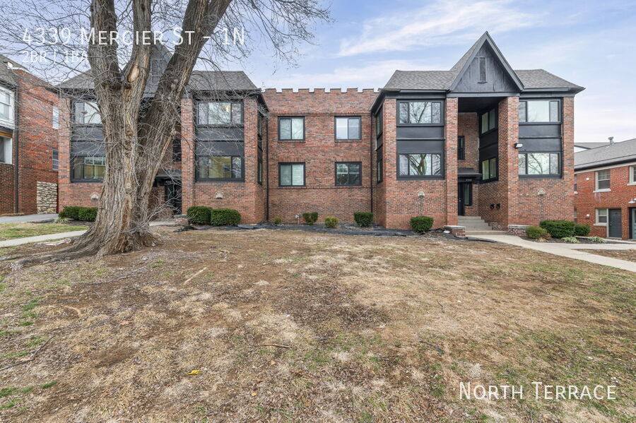 Apartment for rent at 4339 Mercier St #2N, Kansas City, MO 64111