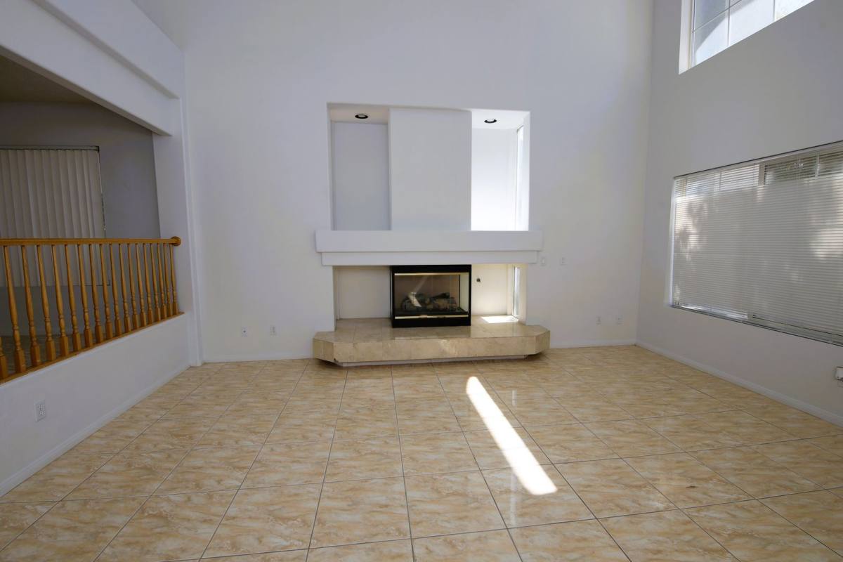 House for rent at 554 Campus Oak Court, Las Vegas, NV 89183