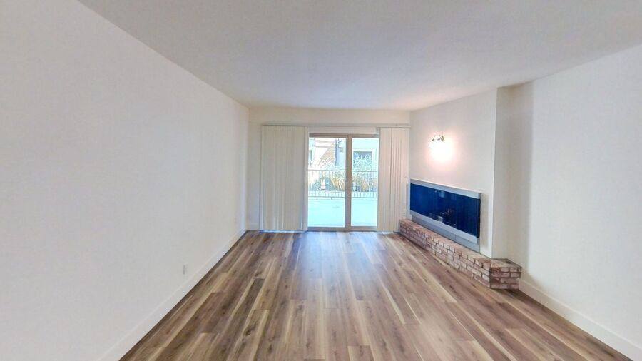 Apartment for rent at 290 Lee St #105, Oakland, CA 94610