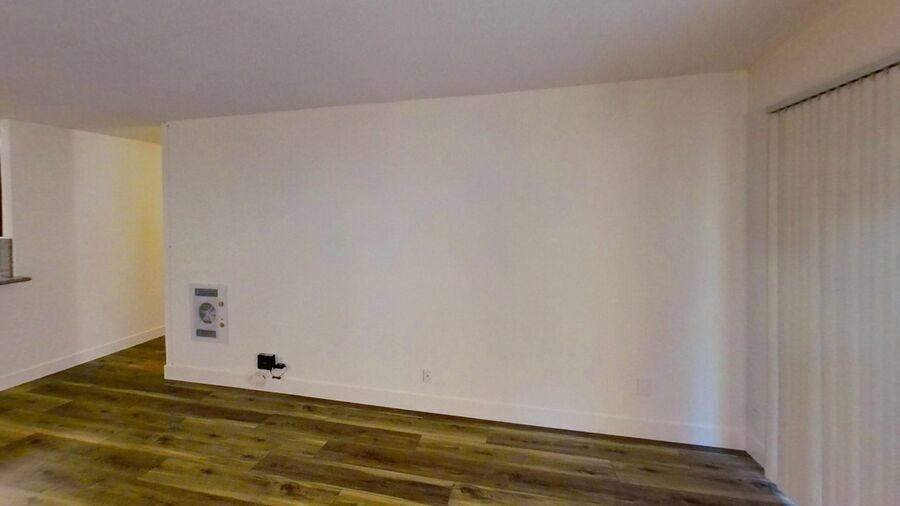 Apartment for rent at 290 Lee St #105, Oakland, CA 94610