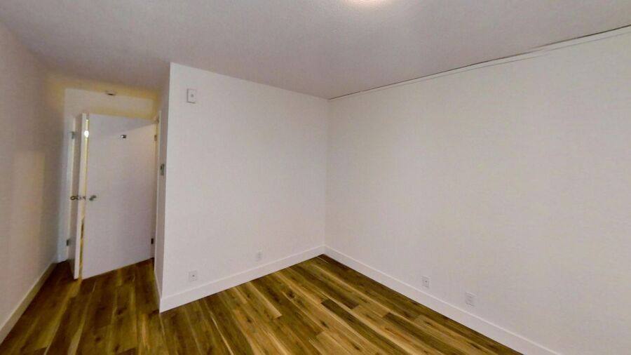 Apartment for rent at 290 Lee St #105, Oakland, CA 94610