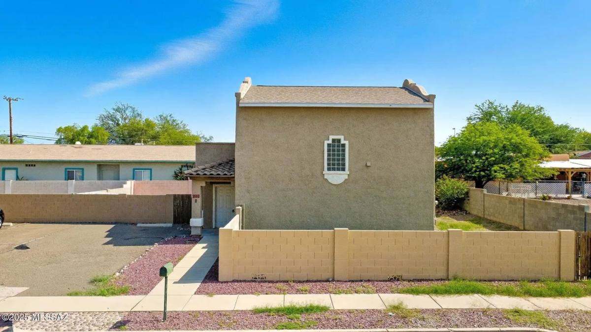 Apartment for rent at 2862 N Tyndall Ave, Tucson, AZ 85719