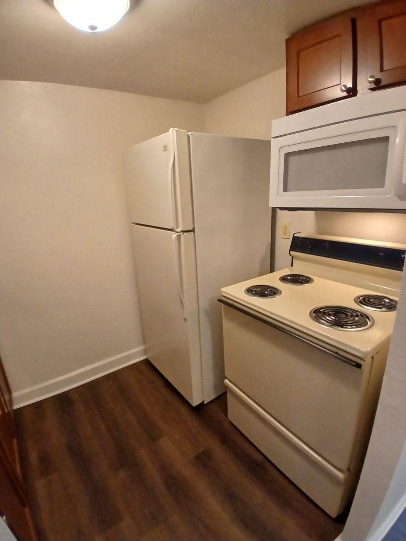 Apartment for rent at 54-66 Cheryl Lane, Valley Park, MO 63088