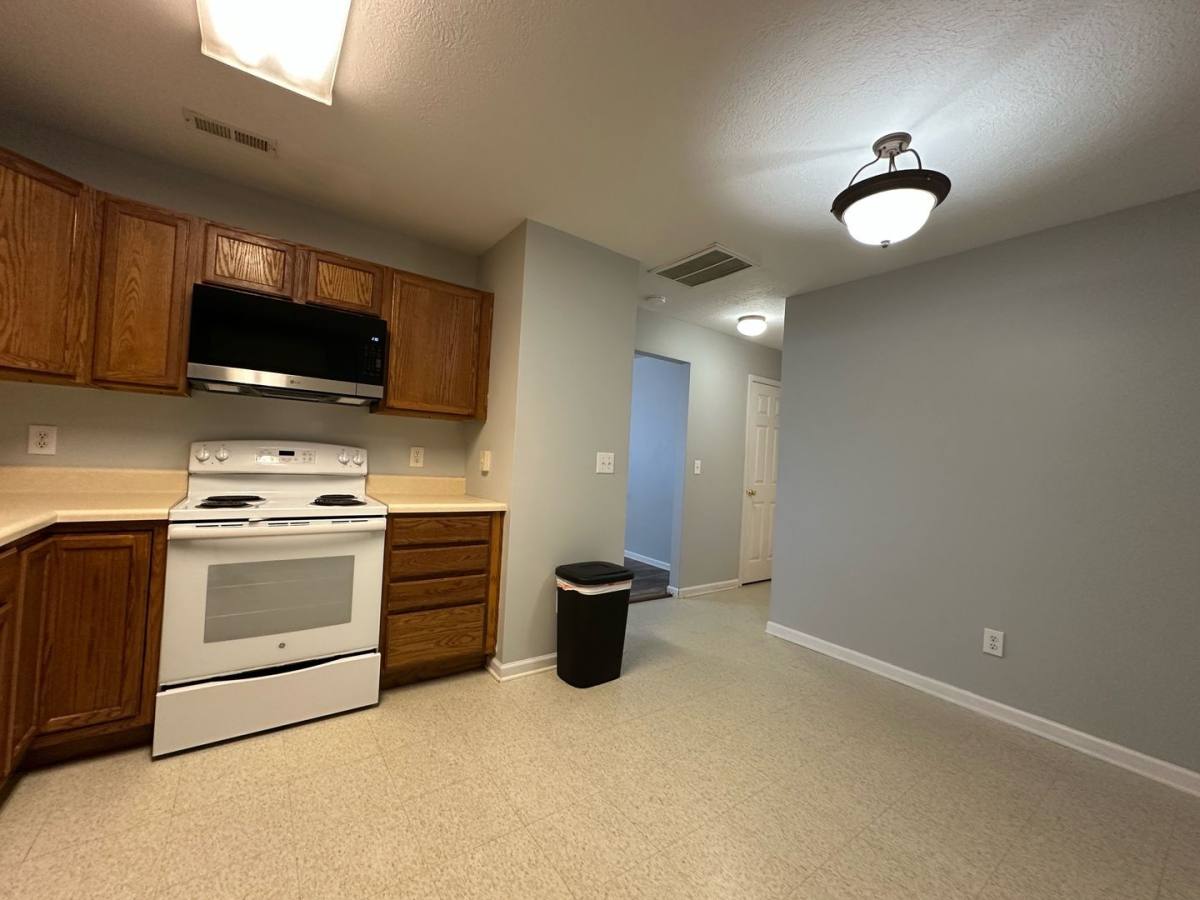 Apartment for rent at 320 Chilhowee School Rd, Seymour, TN 37865