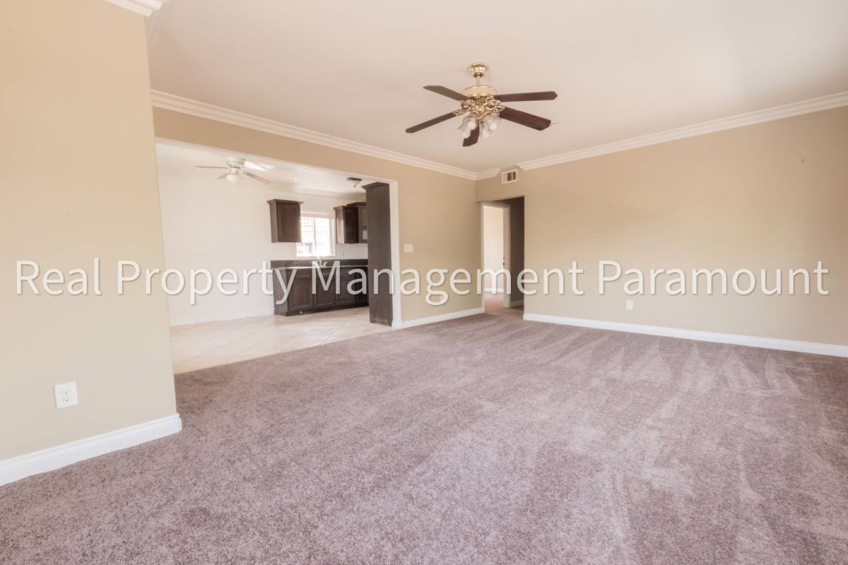 Apartment for rent at 3831 S Wall St, Los Angeles, CA 90011