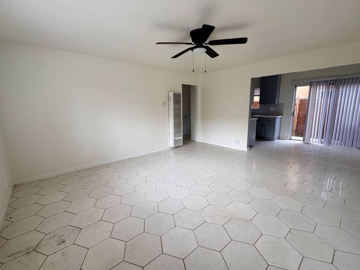 Apartment for rent at 1951 N Ventura Rd, Oxnard, CA 93036