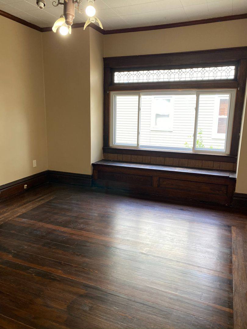 House for rent at 326 E Liberty St, Girard, OH 44420