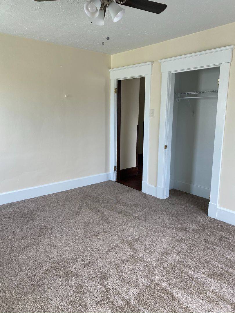 House for rent at 326 E Liberty St, Girard, OH 44420