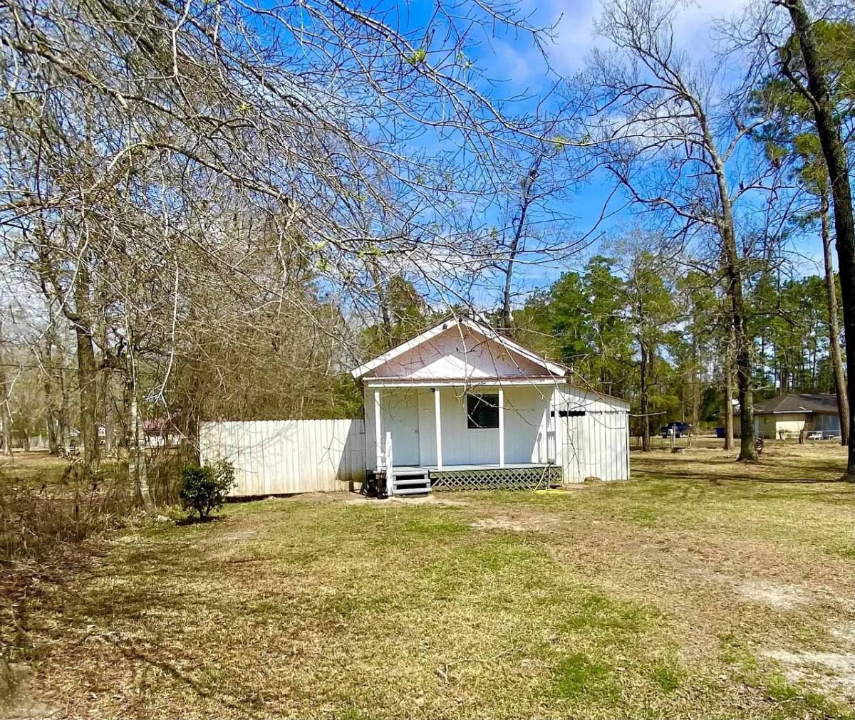 House for rent at 2795 Dennis St, Orange, TX 77632