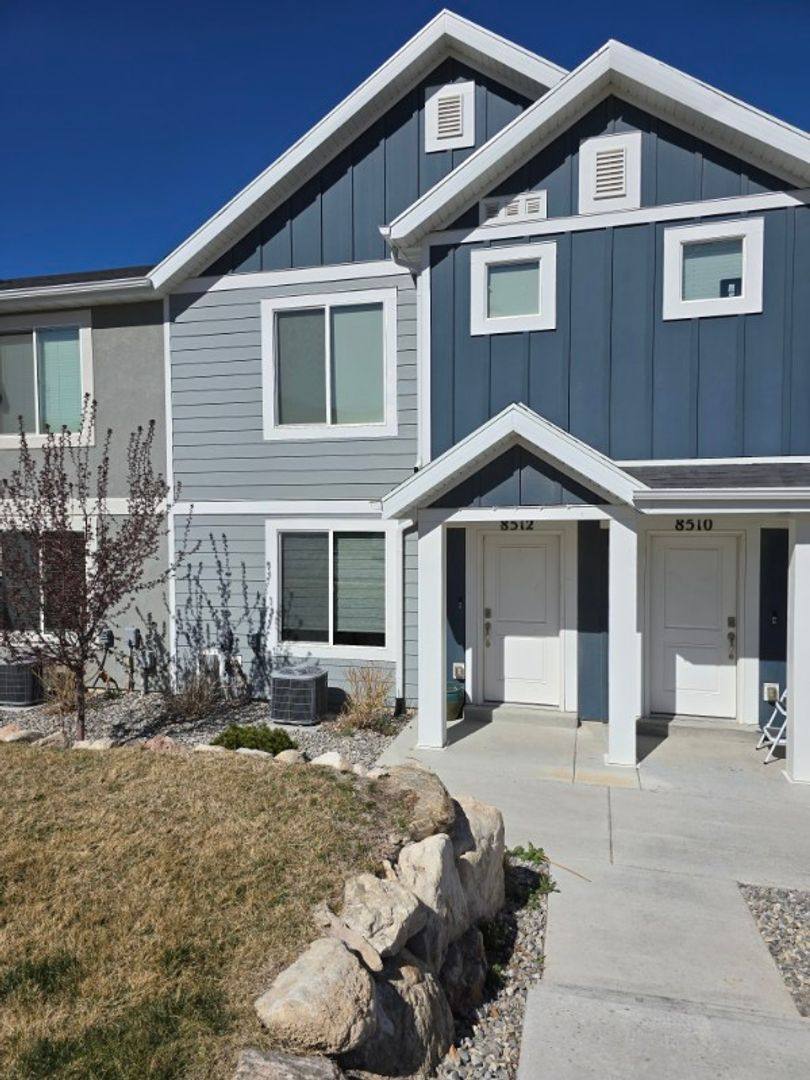 Townhouse for rent at 8512 W Cordero Dr, Magna, UT 84044