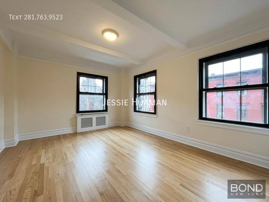Apartment for rent at 95 Christopher St #I, New York, NY 10014