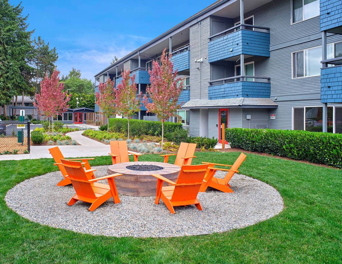Apartment for rent at 3030 NE 143rd St, Seattle, WA 98125