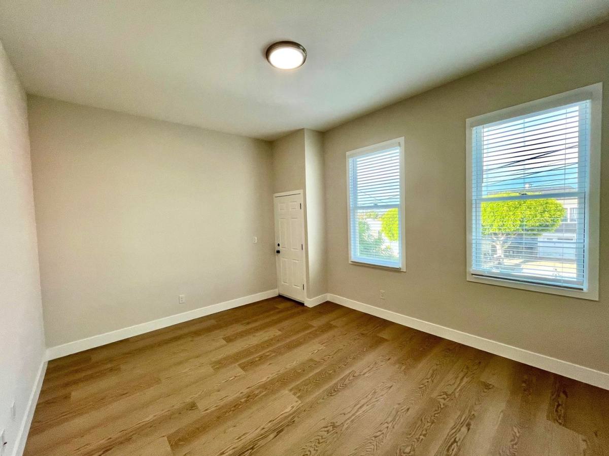 Apartment for rent at 1559 Innes Ave, San Francisco, CA 94124
