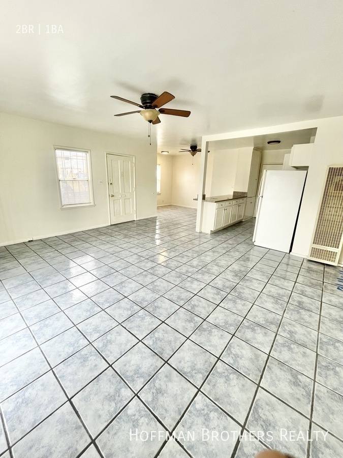 Apartment for rent at 2838 W Vernon Ave, Los Angeles, CA 90008