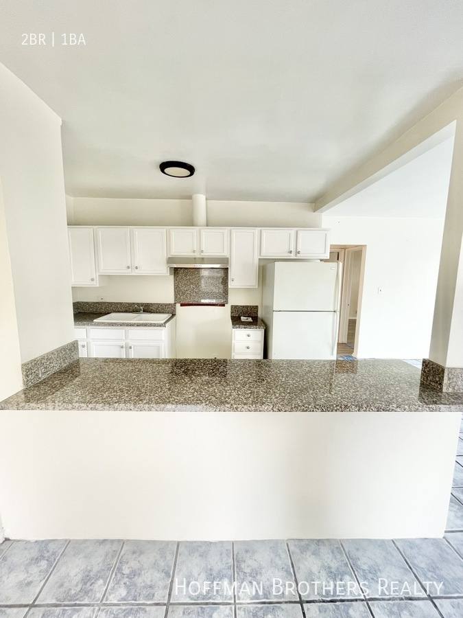 Apartment for rent at 2838 W Vernon Ave, Los Angeles, CA 90008