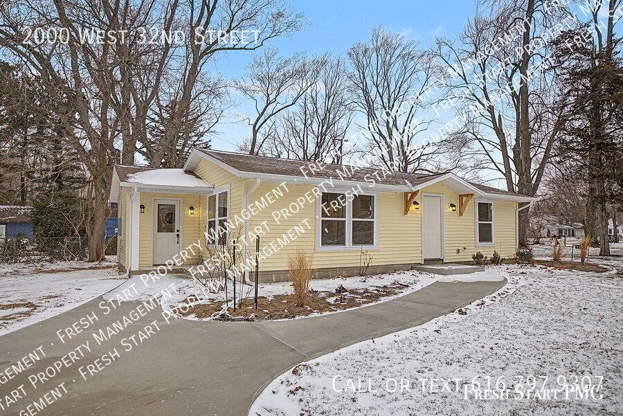 House for rent at 2000 W 32nd St, Holland, MI 49423