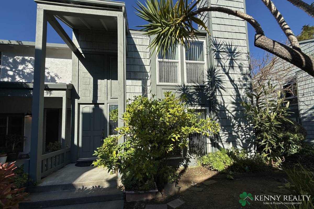 Townhouse for rent at 814 Magellan Lane, San Mateo, CA 94404