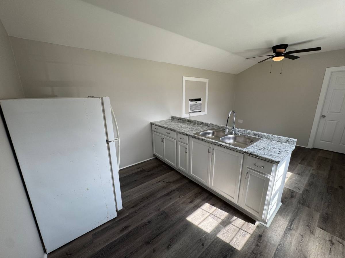 House for rent at 686 W 4th St, Newark, AR 72562