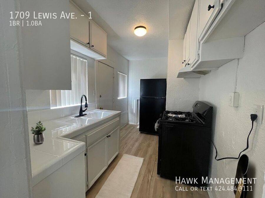 Apartment for rent at 1709 Lewis Ave #1, Long Beach, CA 90813