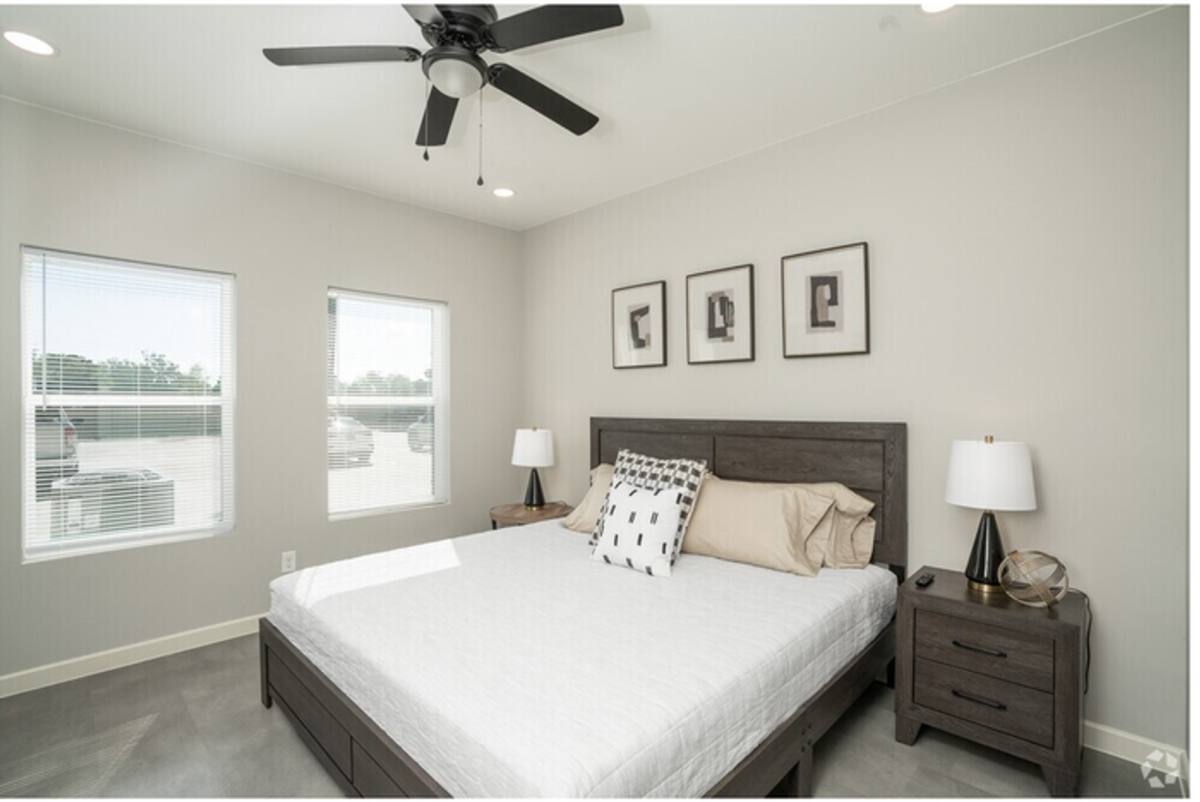 Apartment for rent at 615 Dallas Ave, McAllen, TX 78501
