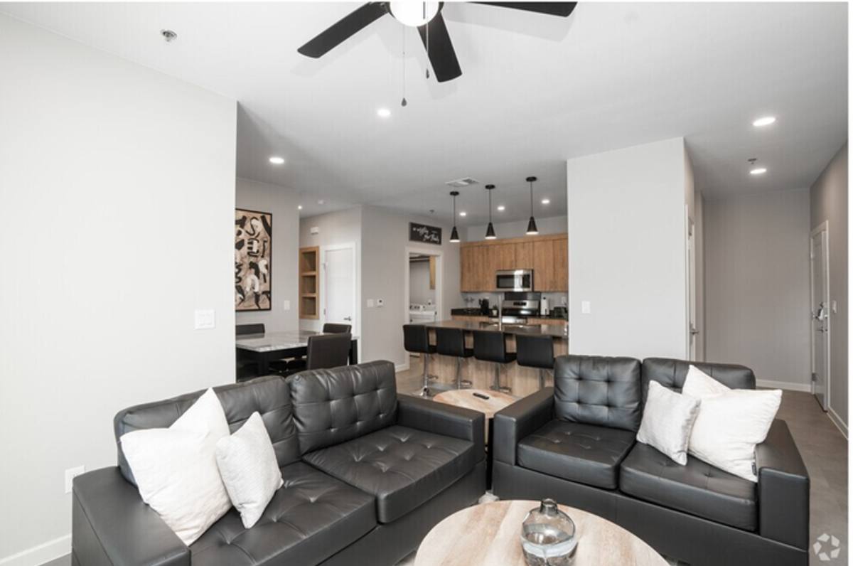 Apartment for rent at 615 Dallas Ave, McAllen, TX 78501