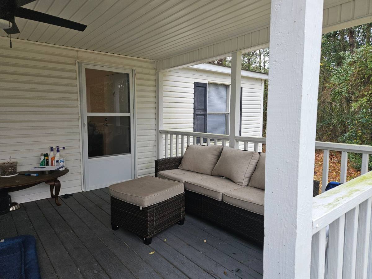 House for rent at 1119 Ccc Rd, Sneads Ferry, NC 28460