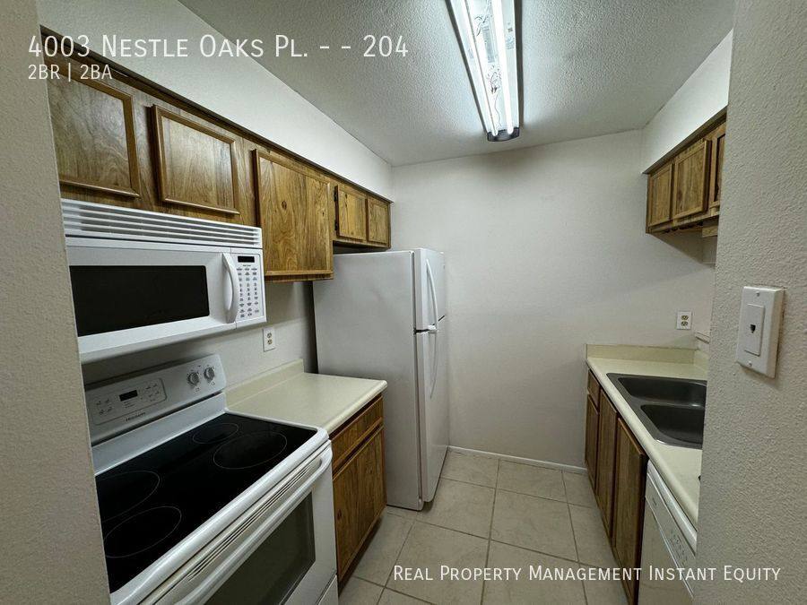 Condo for rent at 4003 Nestle Oaks Place #204, Tampa, FL 33613