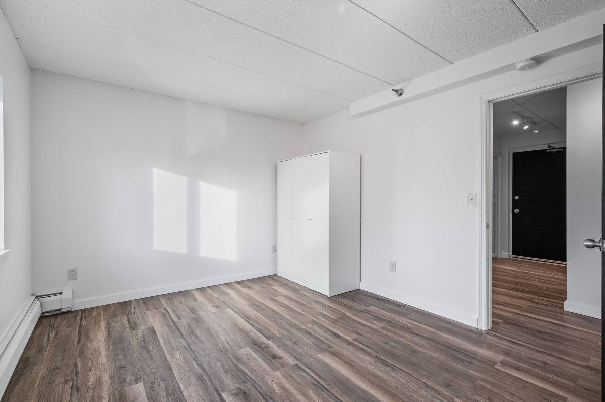 Apartment for rent at 6532 16th Ave S, Minneapolis, MN 55423