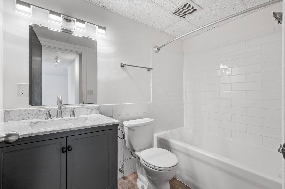 Apartment for rent at 6532 16th Ave S, Minneapolis, MN 55423