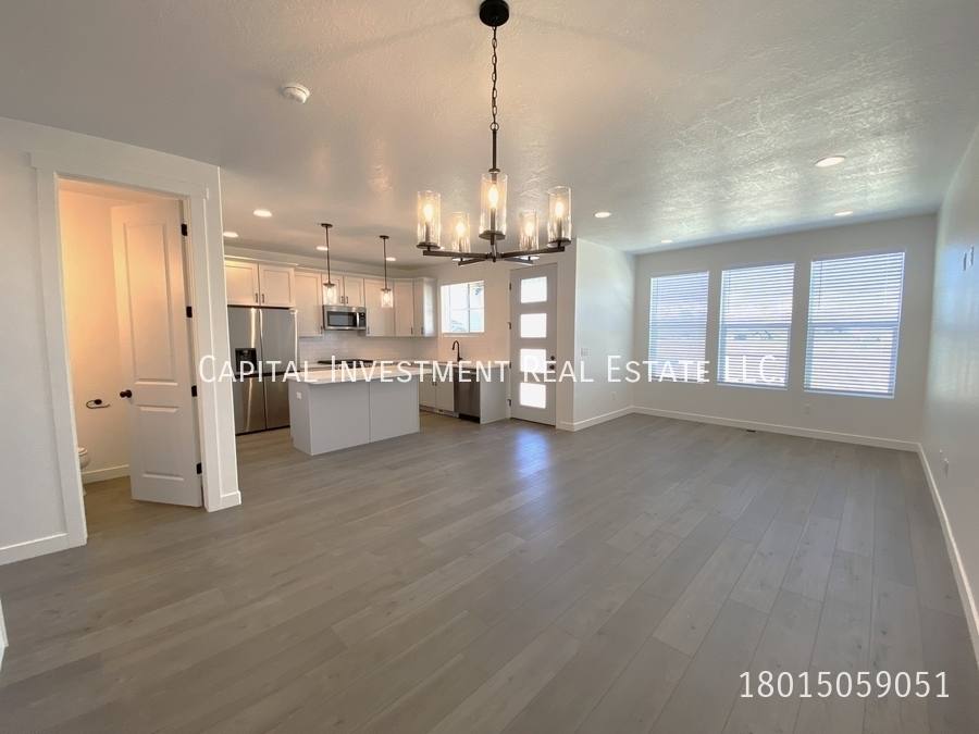 House for rent at 11541 Engelmann Dr, Draper, UT 84020