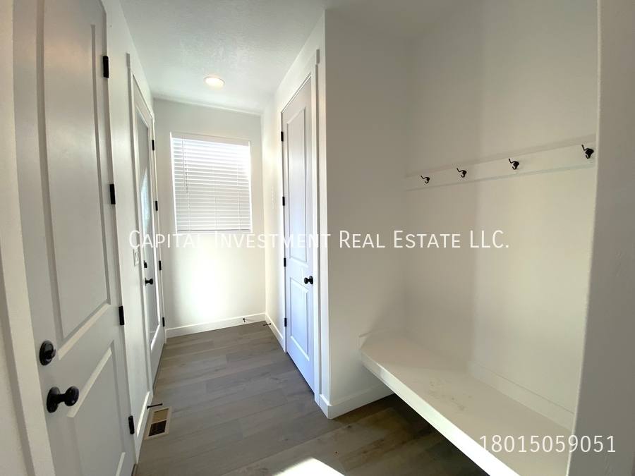 House for rent at 11541 Engelmann Dr, Draper, UT 84020