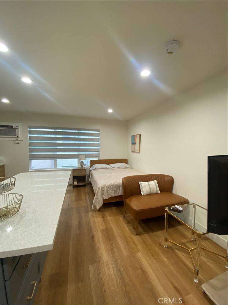 Apartment for rent at 827 S Manhattan Place #205, Los Angeles, CA 90005