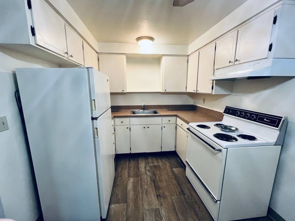 Apartment for rent at 1805 16th Ave SE, Albany, OR 97321