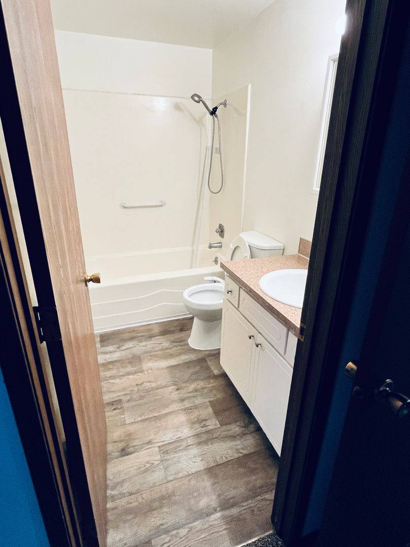 Apartment for rent at 1805 16th Ave SE, Albany, OR 97321