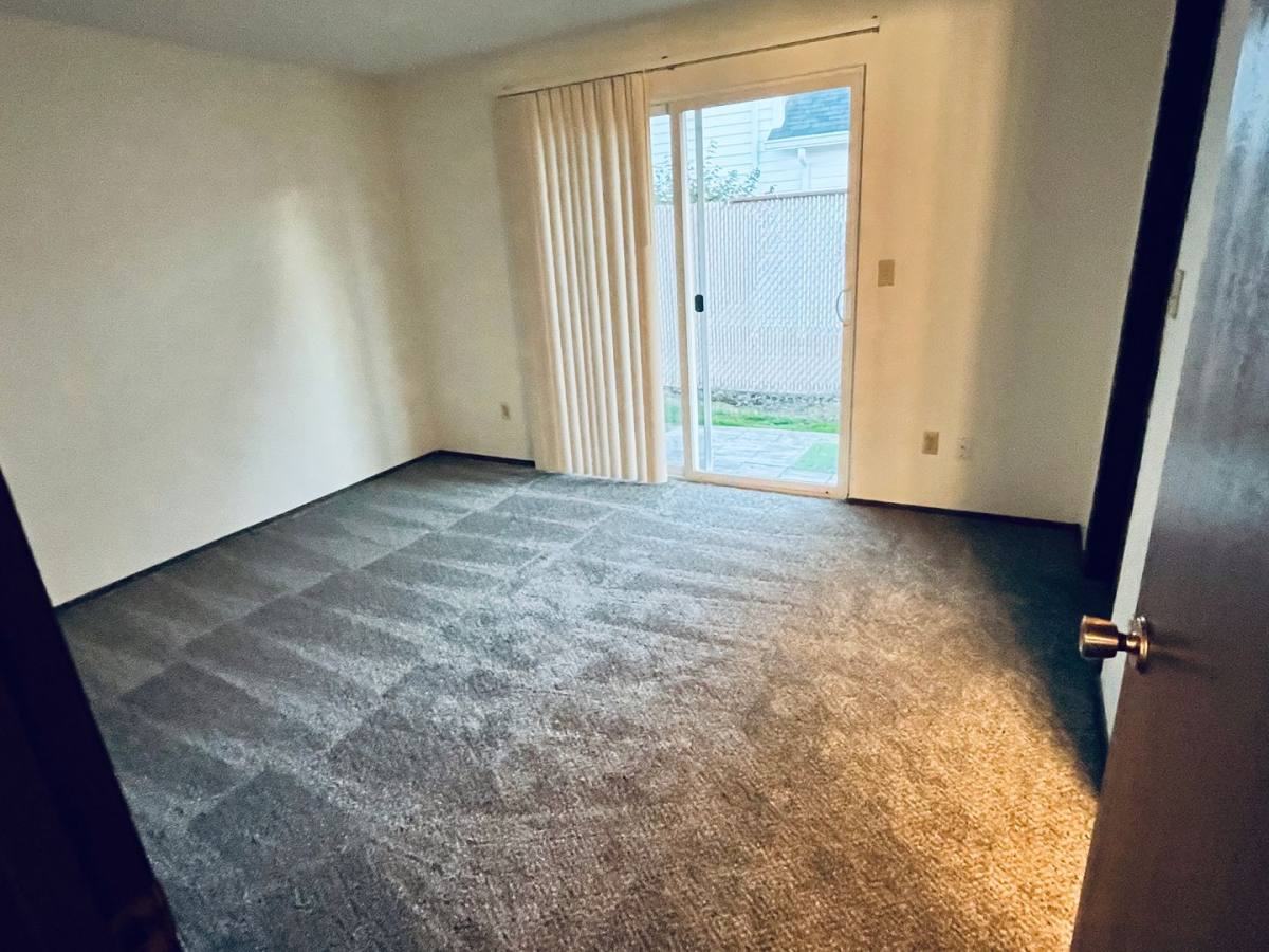 Apartment for rent at 1805 16th Ave SE, Albany, OR 97321