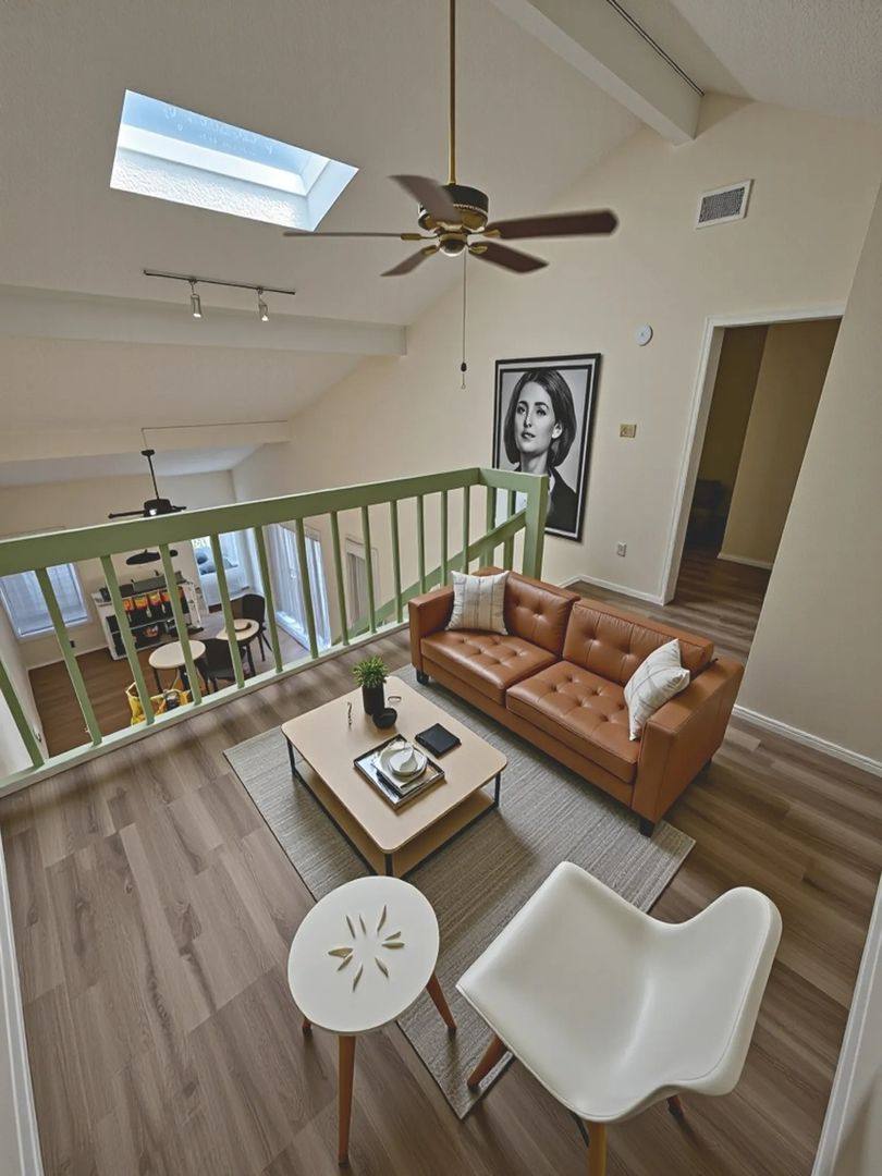 Townhouse for rent at 13034 Leader St, Houston, TX 77072