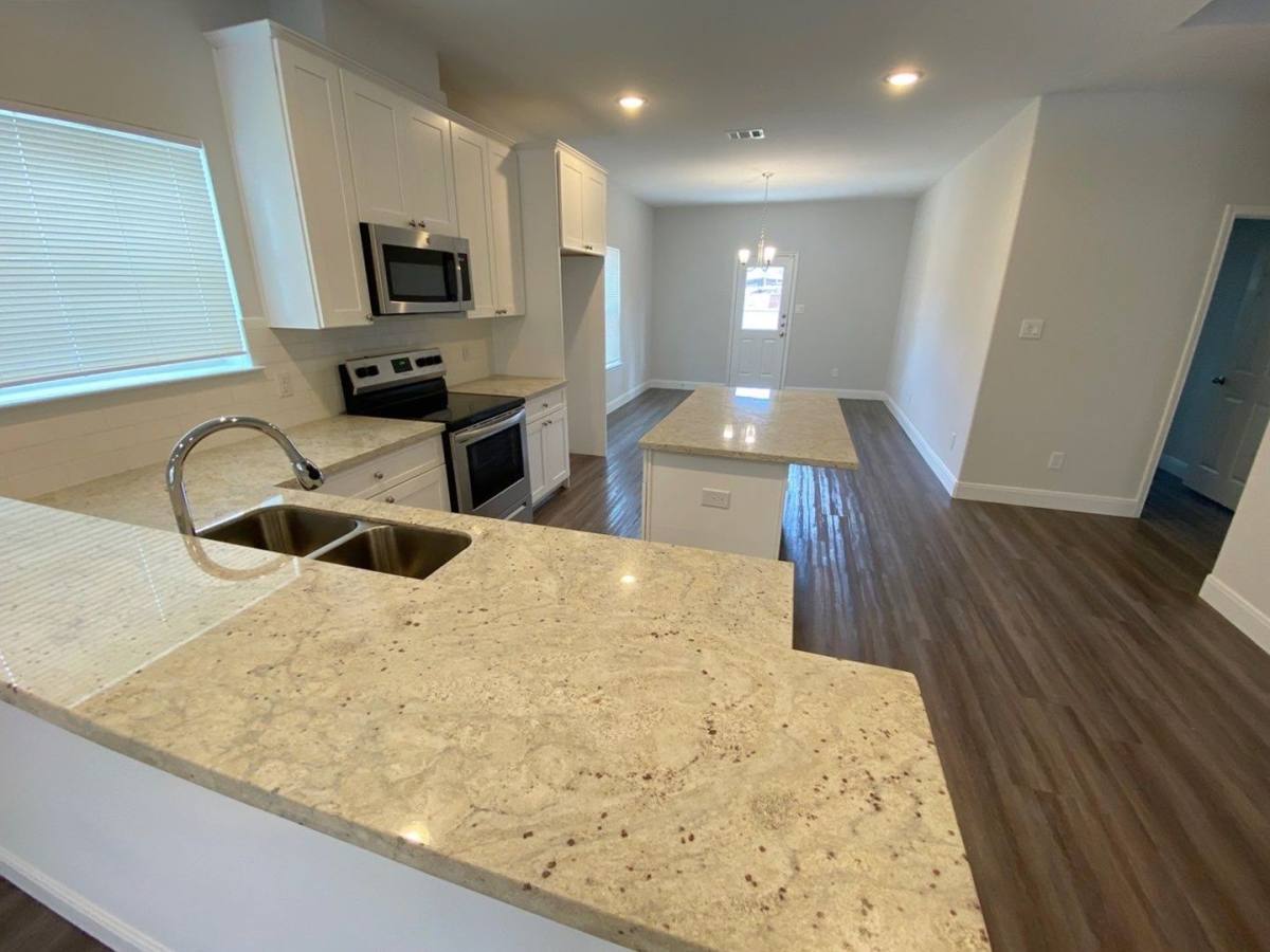 Apartment for rent at 8214 Parker Rd, Houston, TX 77078