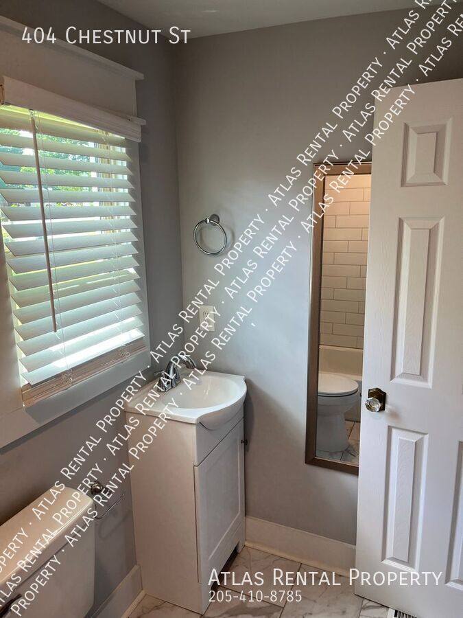 House for rent at 404 Chestnut St, Athens, AL 35611