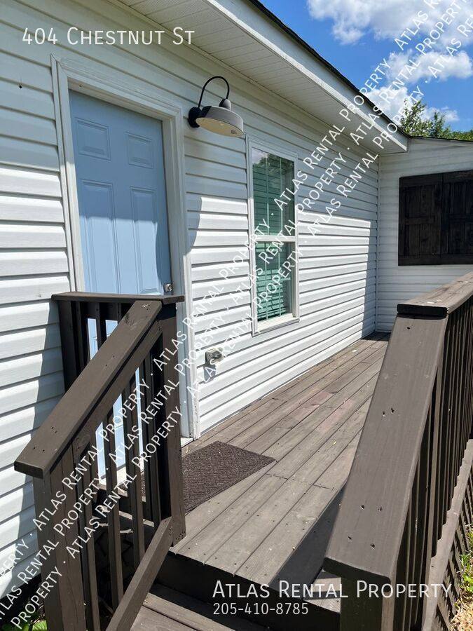 House for rent at 404 Chestnut St, Athens, AL 35611