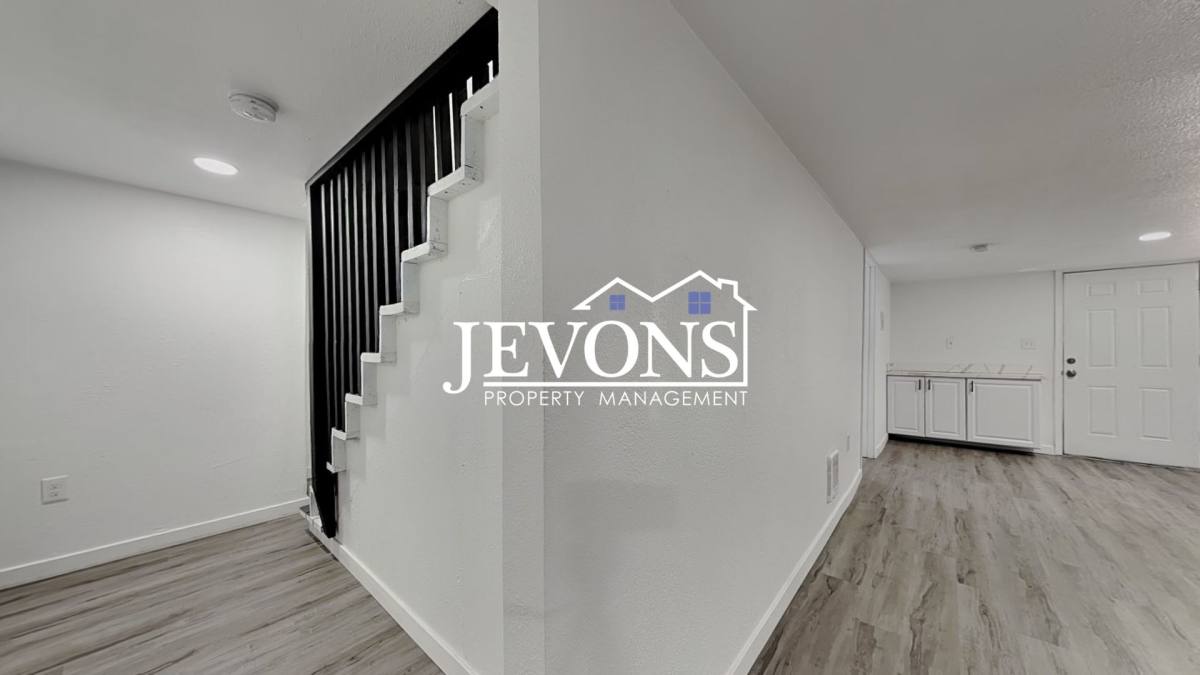 Apartment for rent at 630 N Skyline Dr, Tacoma, WA 98406