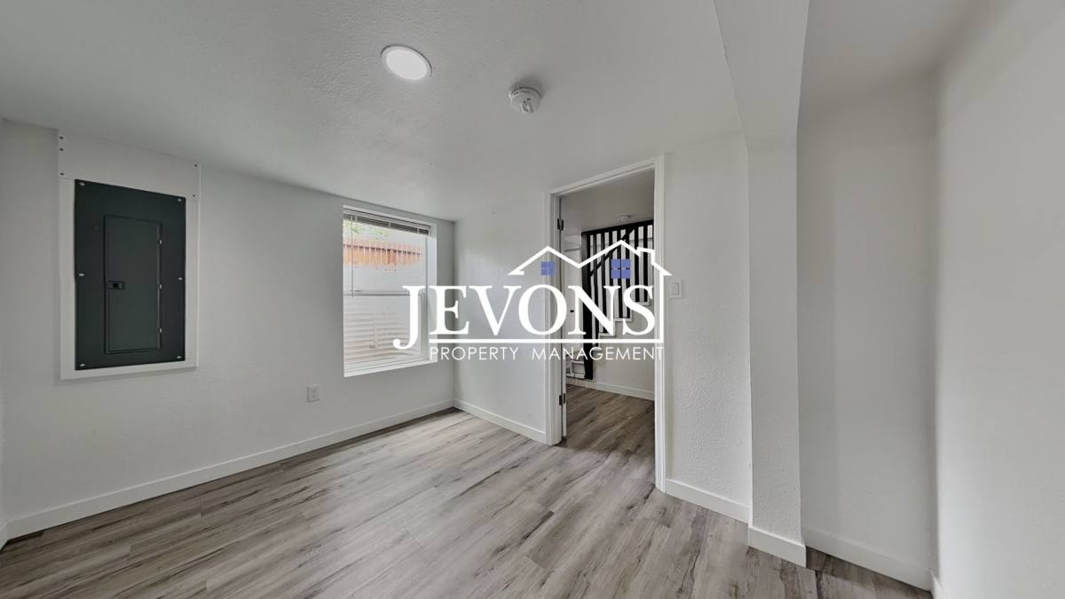 Apartment for rent at 630 N Skyline Dr, Tacoma, WA 98406