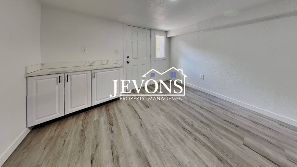 Apartment for rent at 630 N Skyline Dr, Tacoma, WA 98406