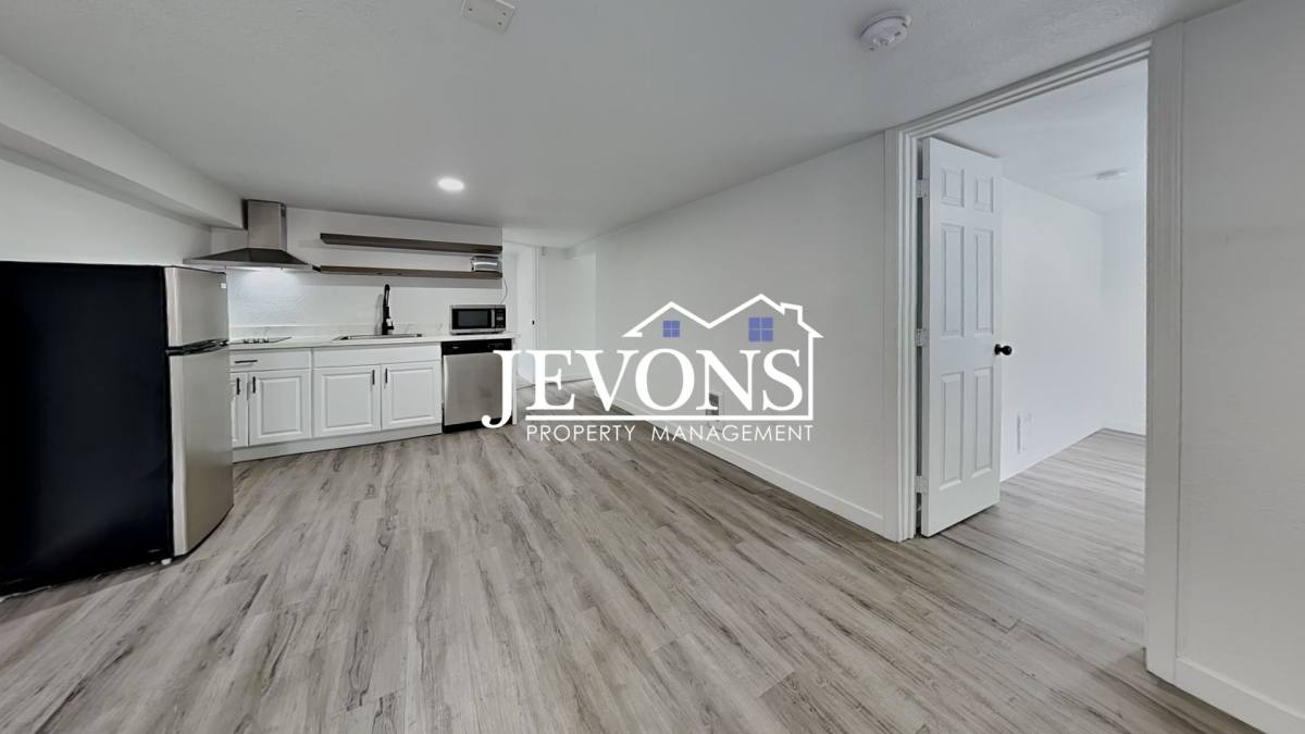 Apartment for rent at 630 N Skyline Dr, Tacoma, WA 98406