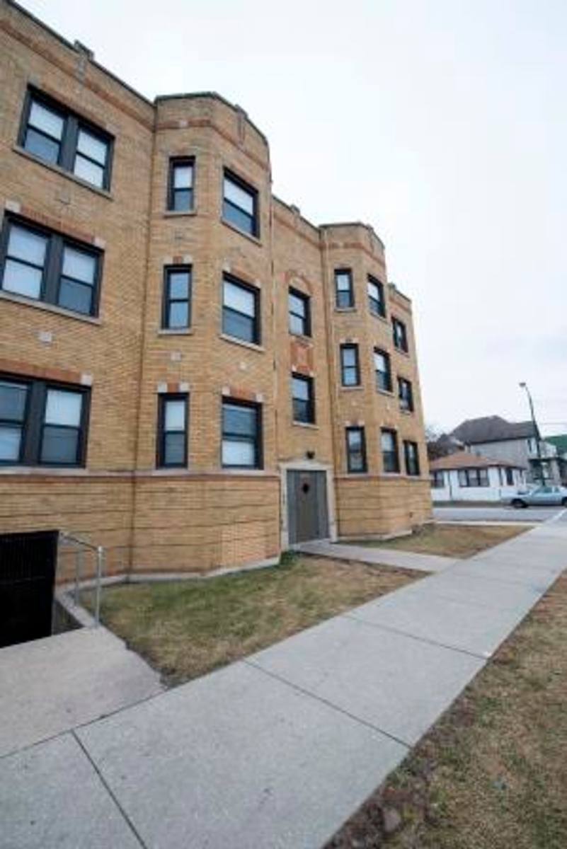 Apartment for rent at 7057 S Princeton Ave, Chicago, IL 60621