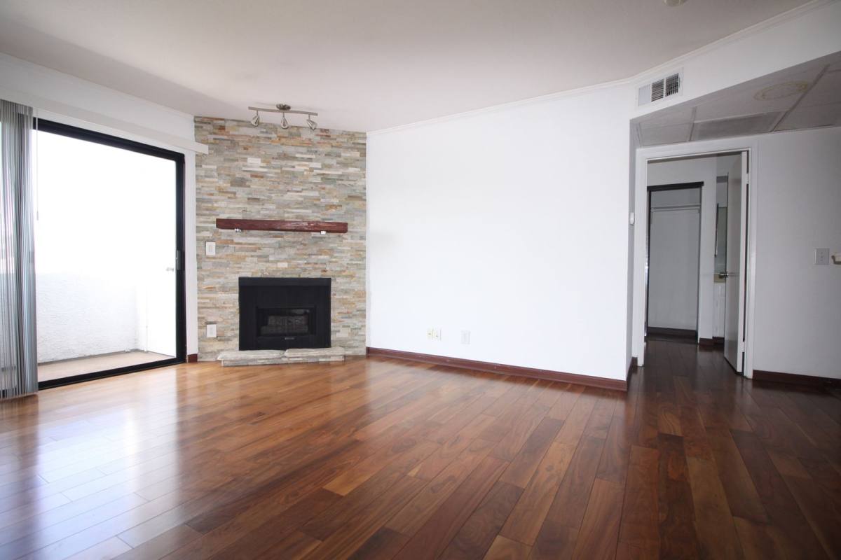 Apartment for rent at 4844 Riverton Ave, North Hollywood, CA 91602